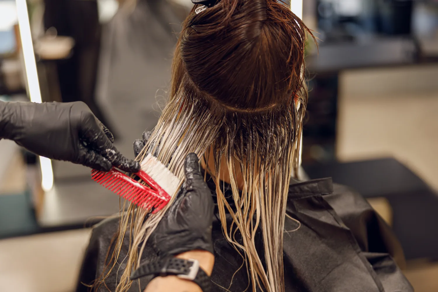 Balayage personalizado: la técnica que ilumina tu cabello de forma natural